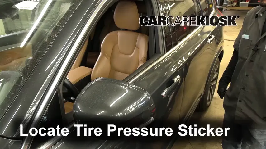 2018 Volvo XC90 T6 Momentum 2.0L 4 Cyl. Tires & Wheels Check Tire Pressure